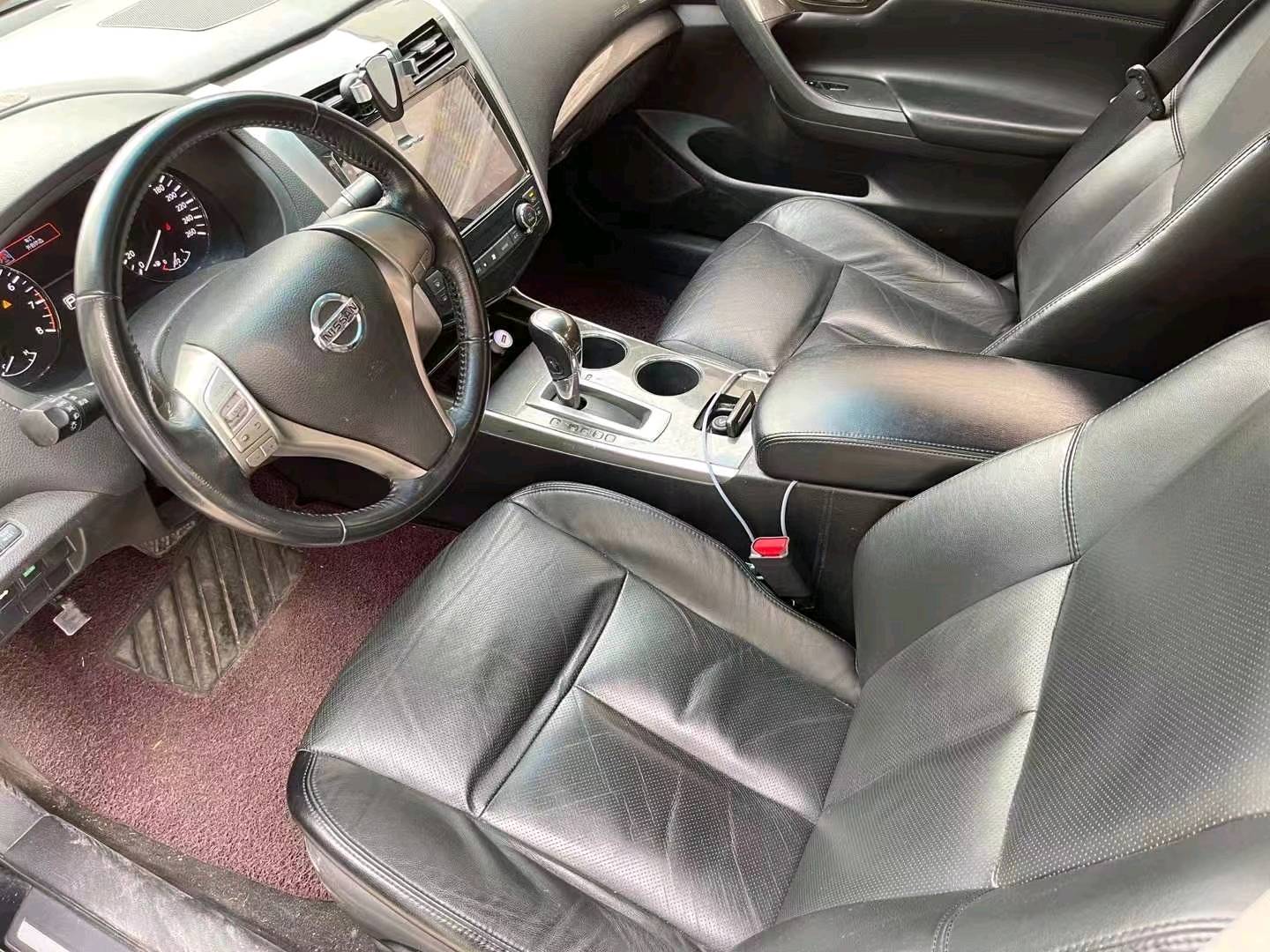 济宁13年日产天籁6