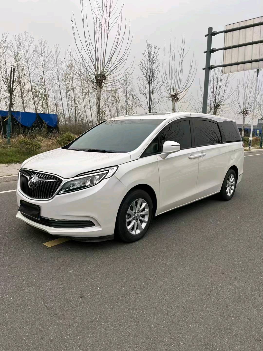 徐州18年别克GL83