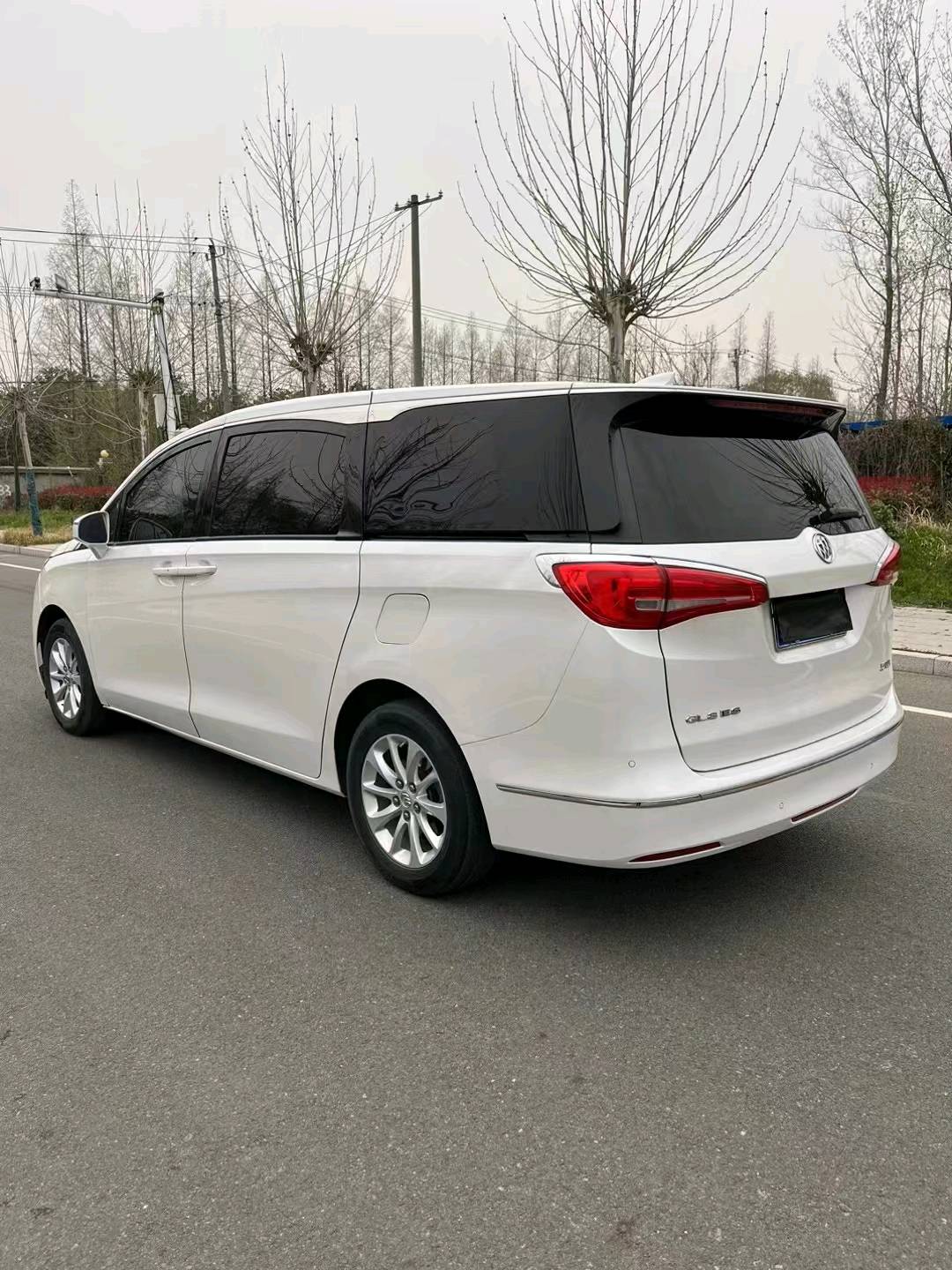 徐州18年别克GL84