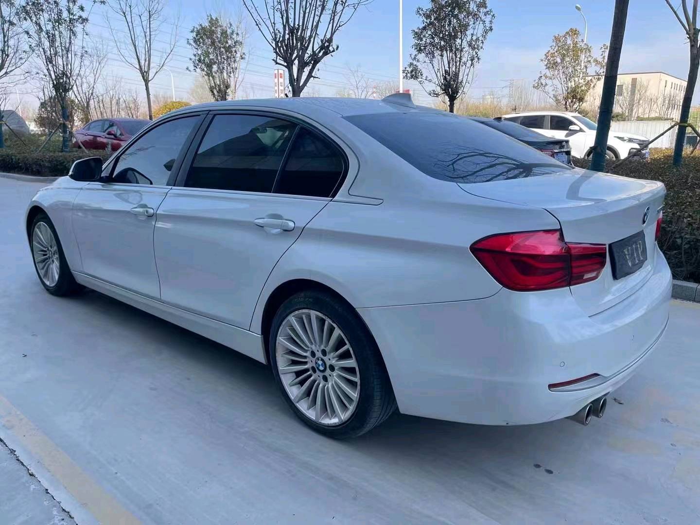 济宁18年宝马3系7