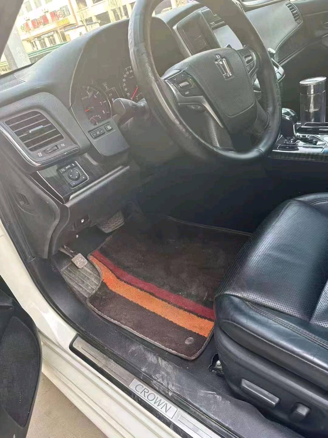 菏泽17年丰田皇冠4