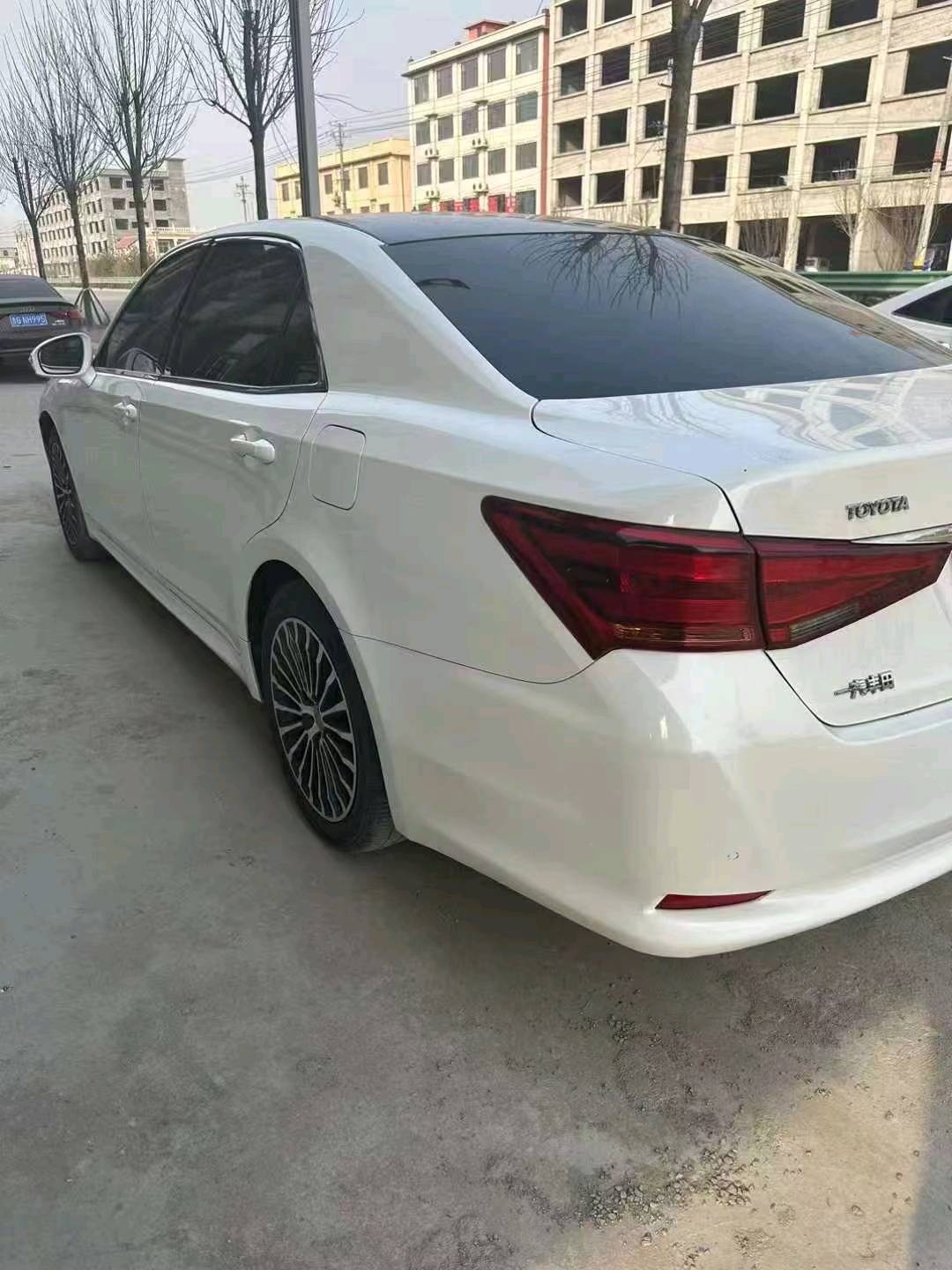 菏泽17年丰田皇冠8