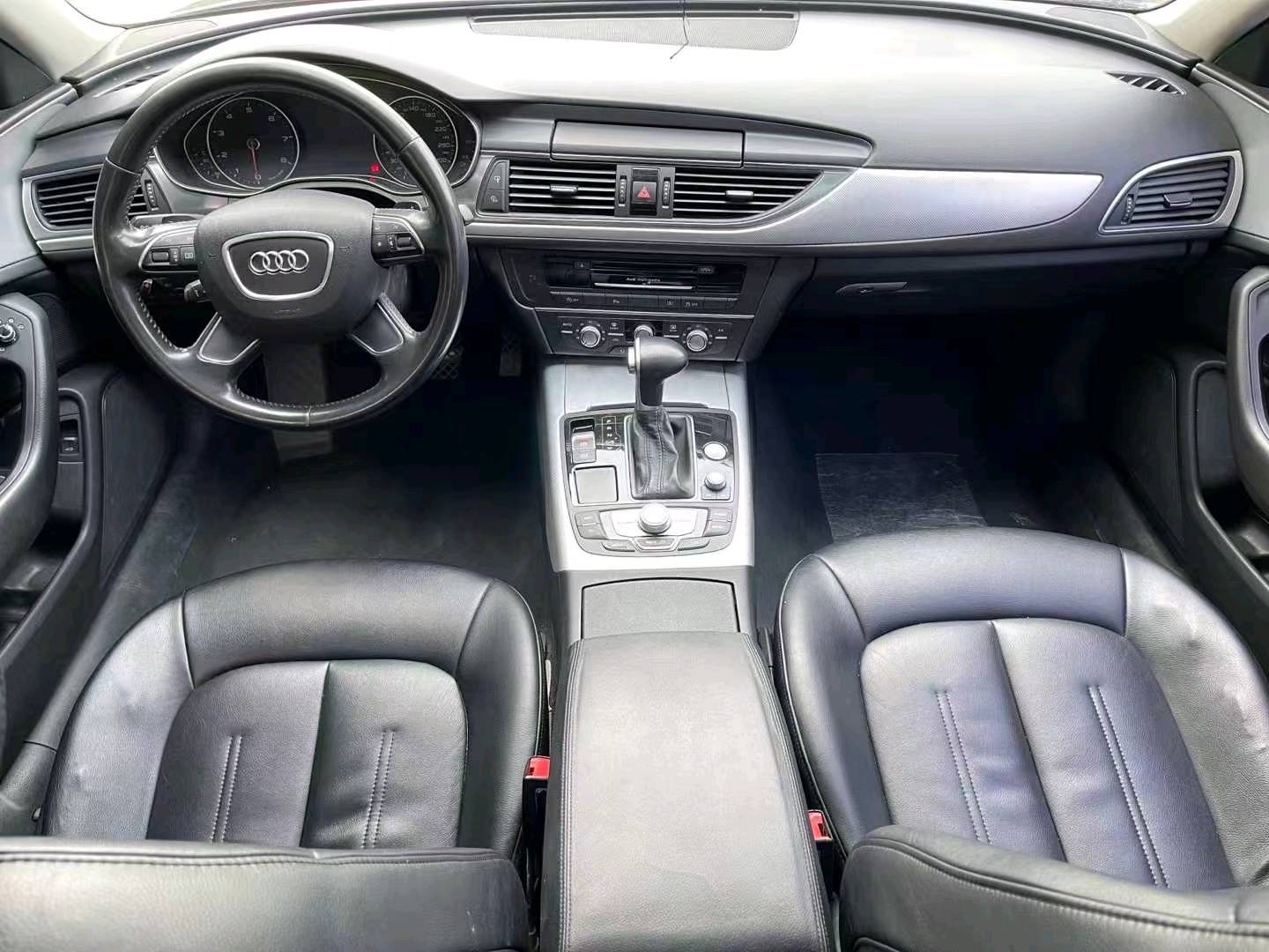 济宁15年奥迪A6L5