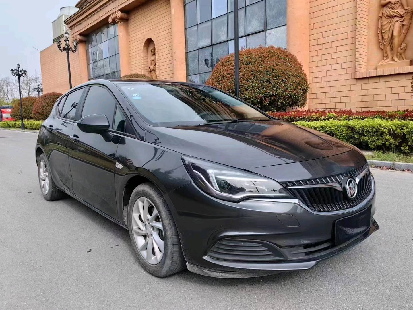 徐州19年别克威朗5