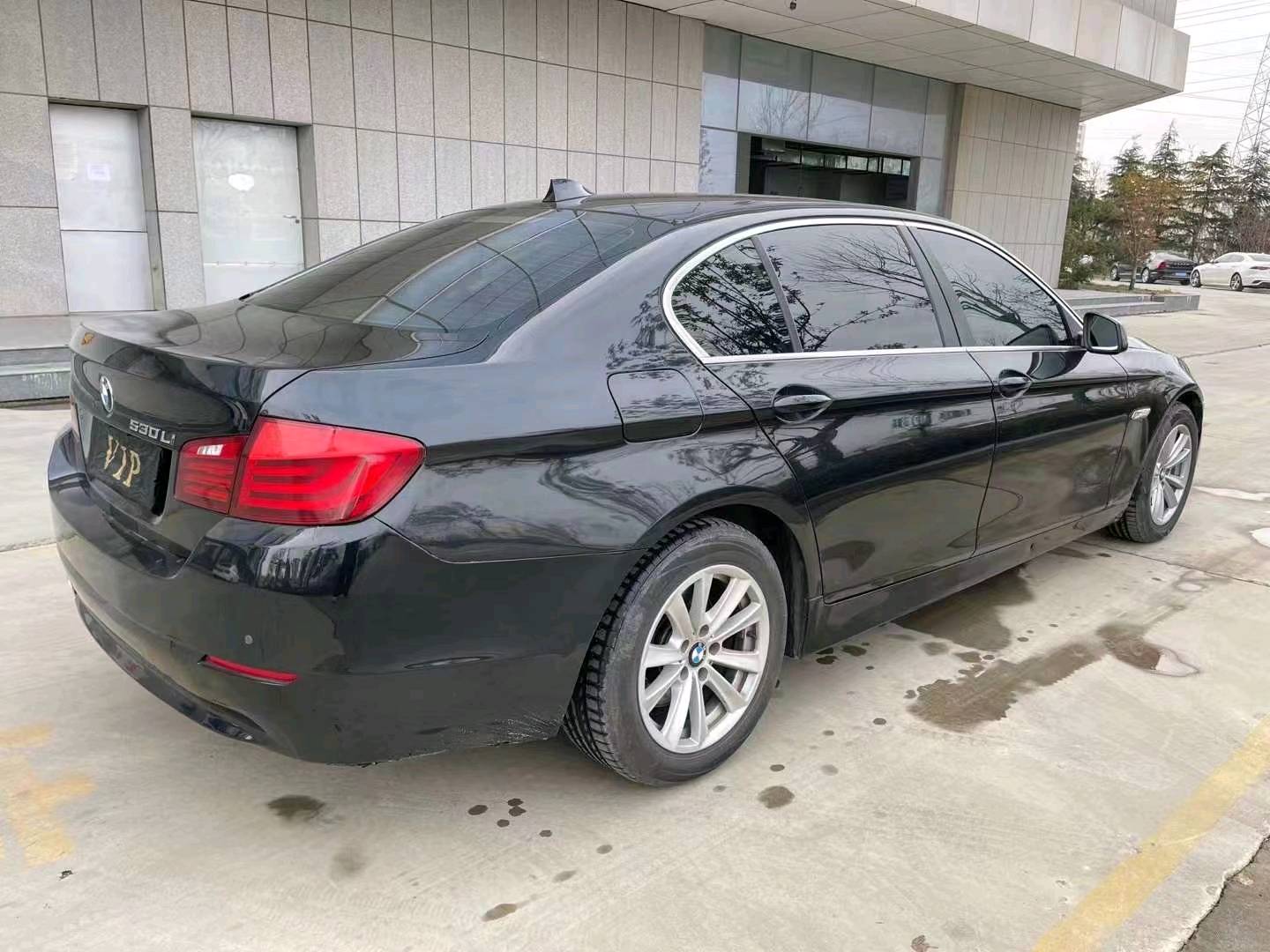 济宁15年宝马5系8