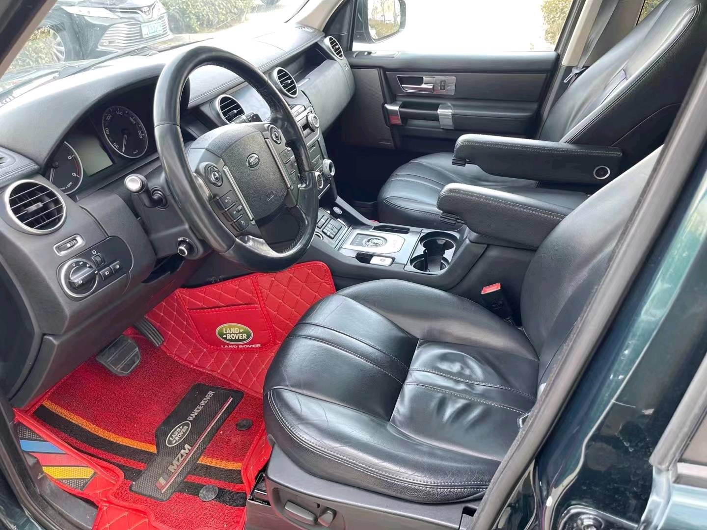 济宁15年路虎发现7