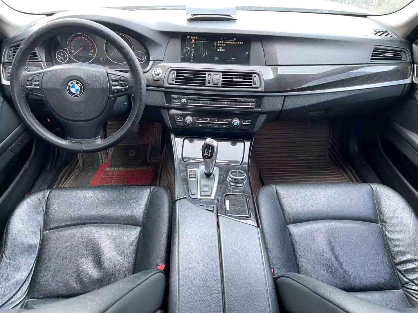 济宁13年宝马5系5