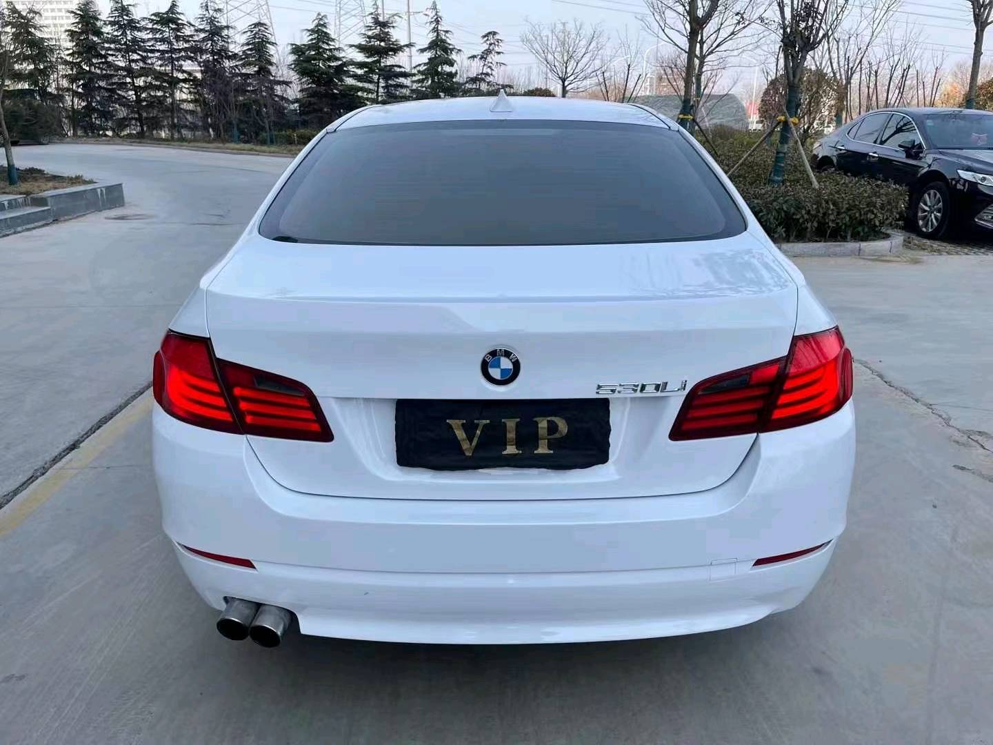 济宁13年宝马5系9