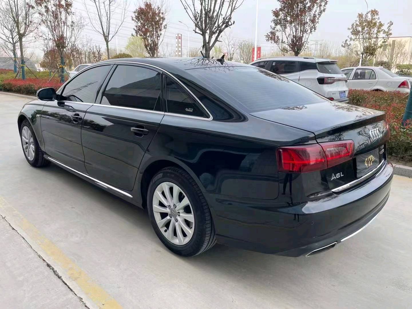 济宁16年奥迪A6L7