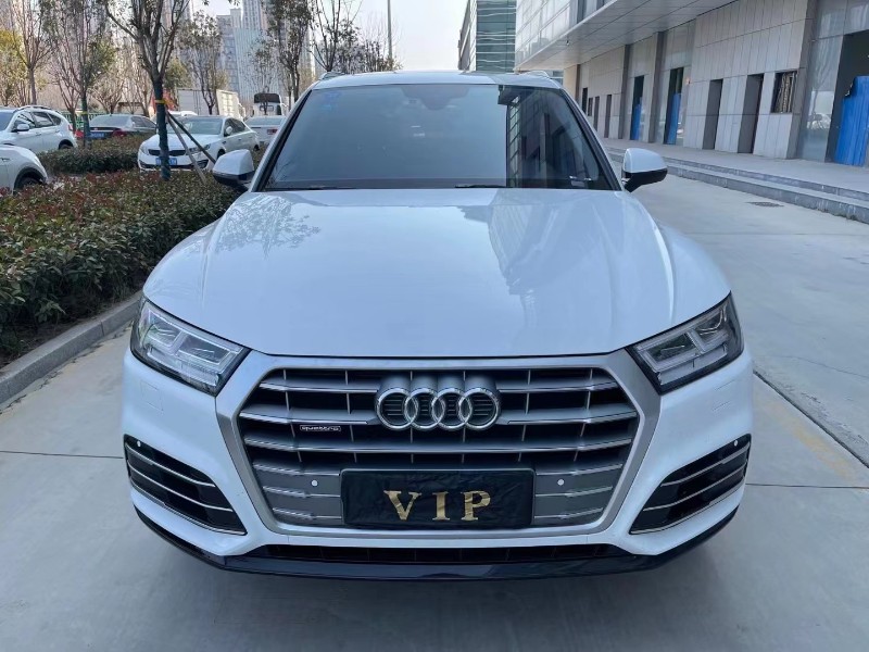 济宁19年奥迪Q51