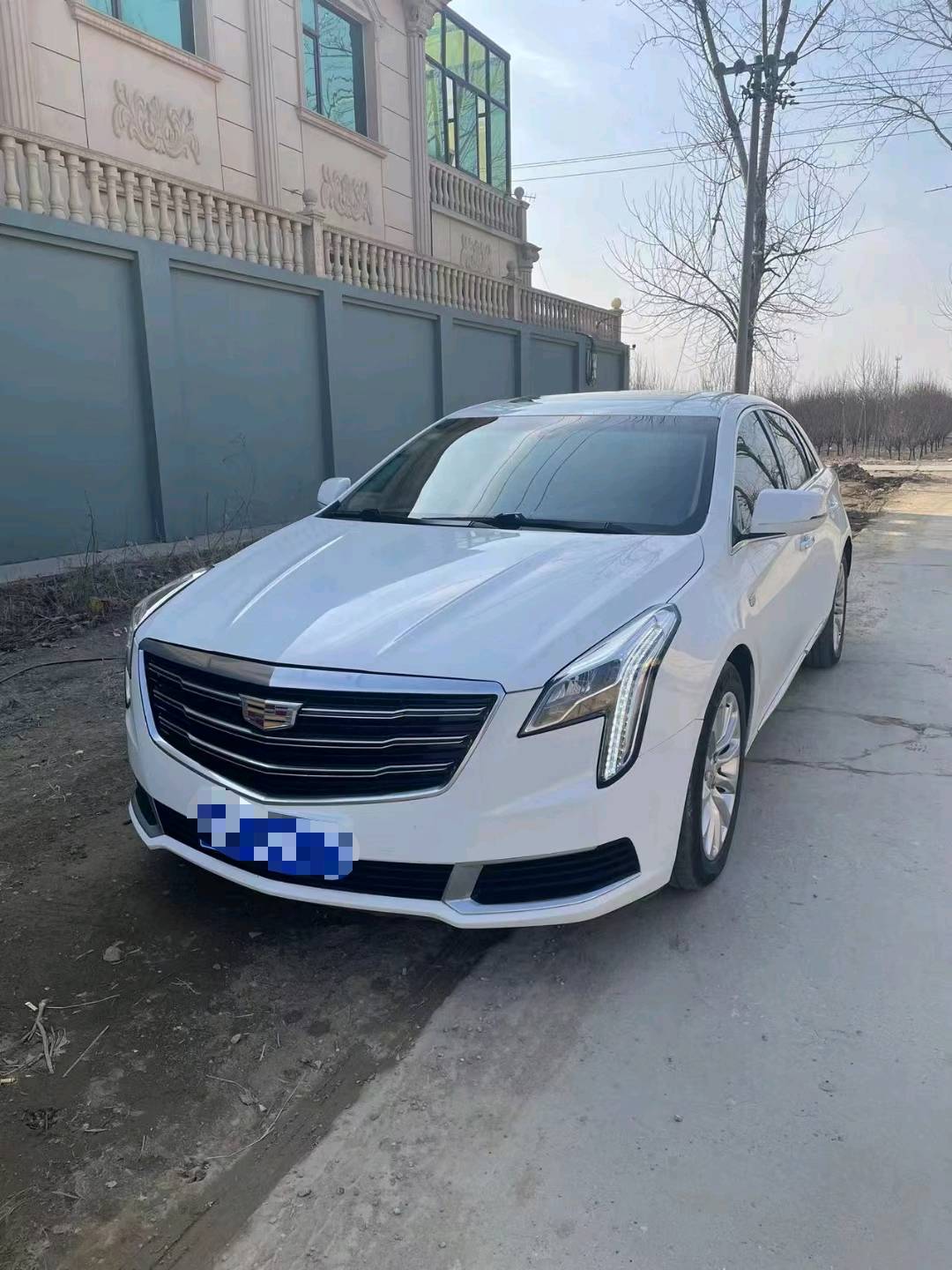 保定17年凯迪拉克XTS3
