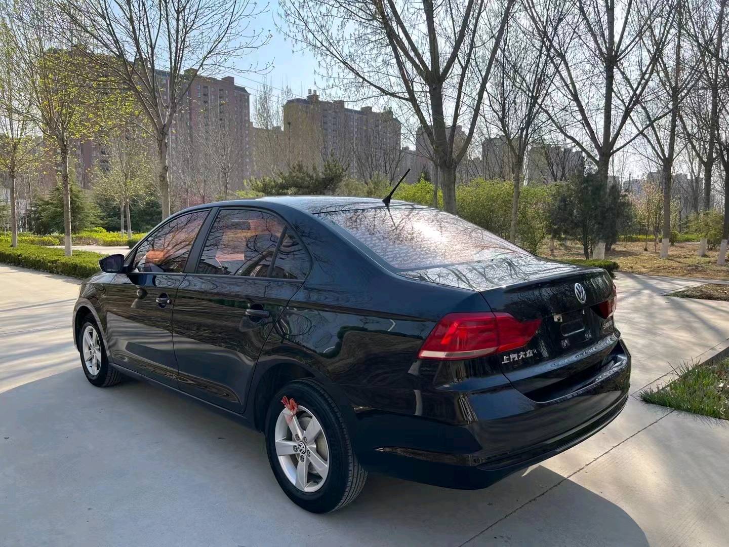 济南17年大众桑塔纳5