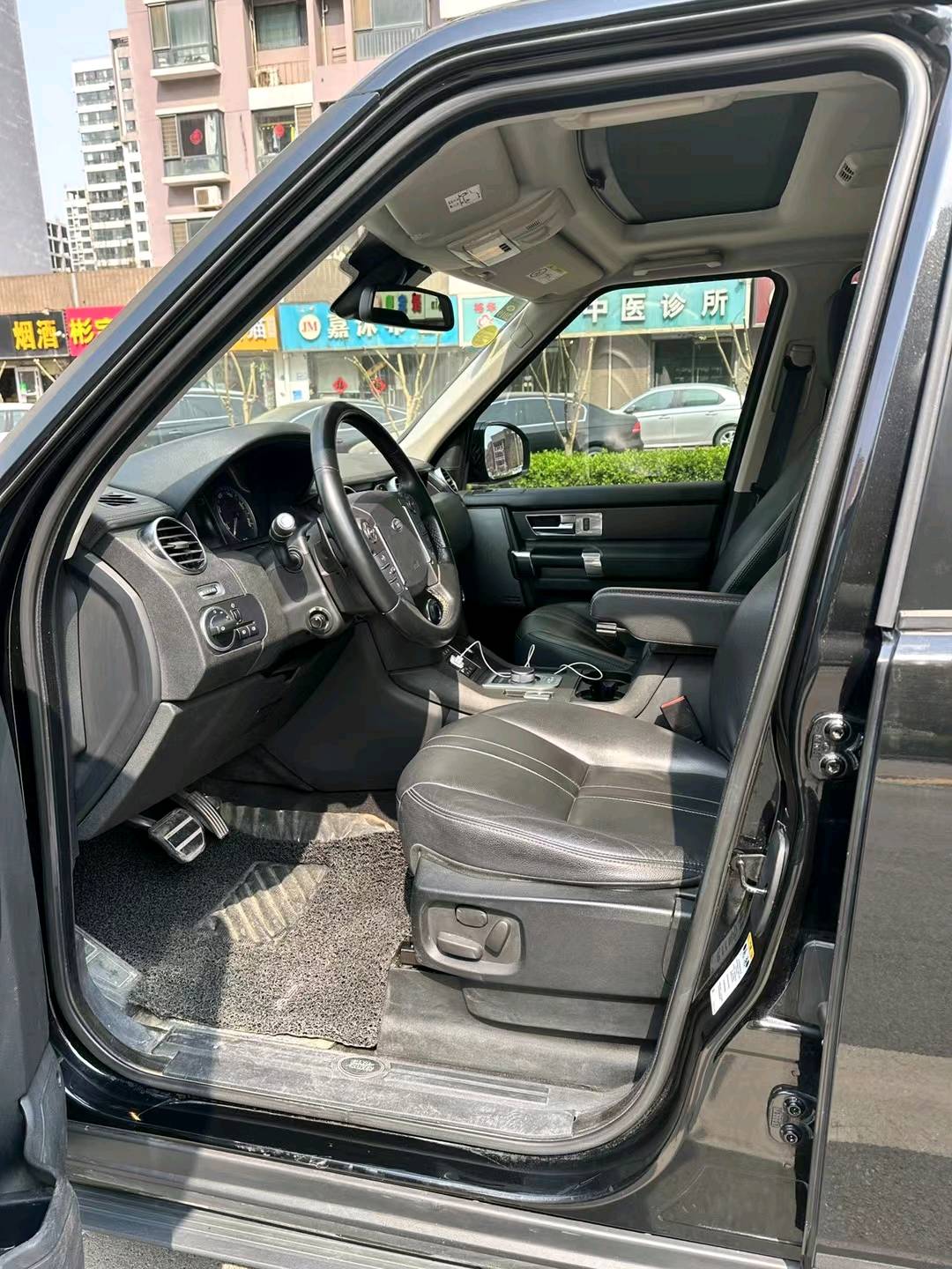 石家庄15年路虎发现6