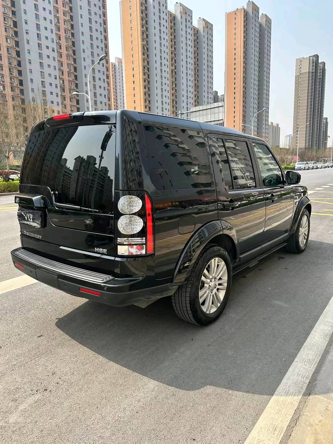 石家庄15年路虎发现8