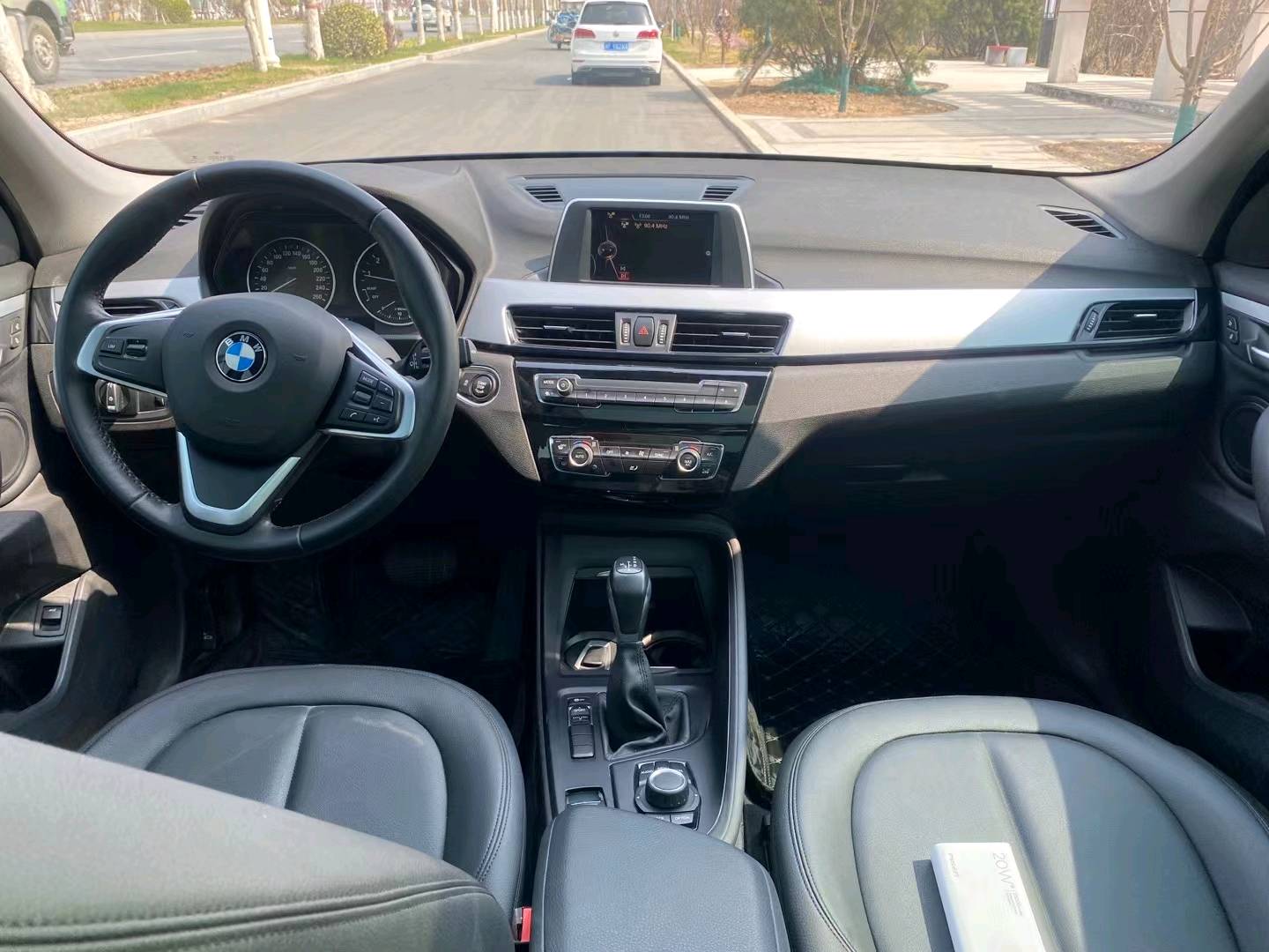 保定17年宝马X14