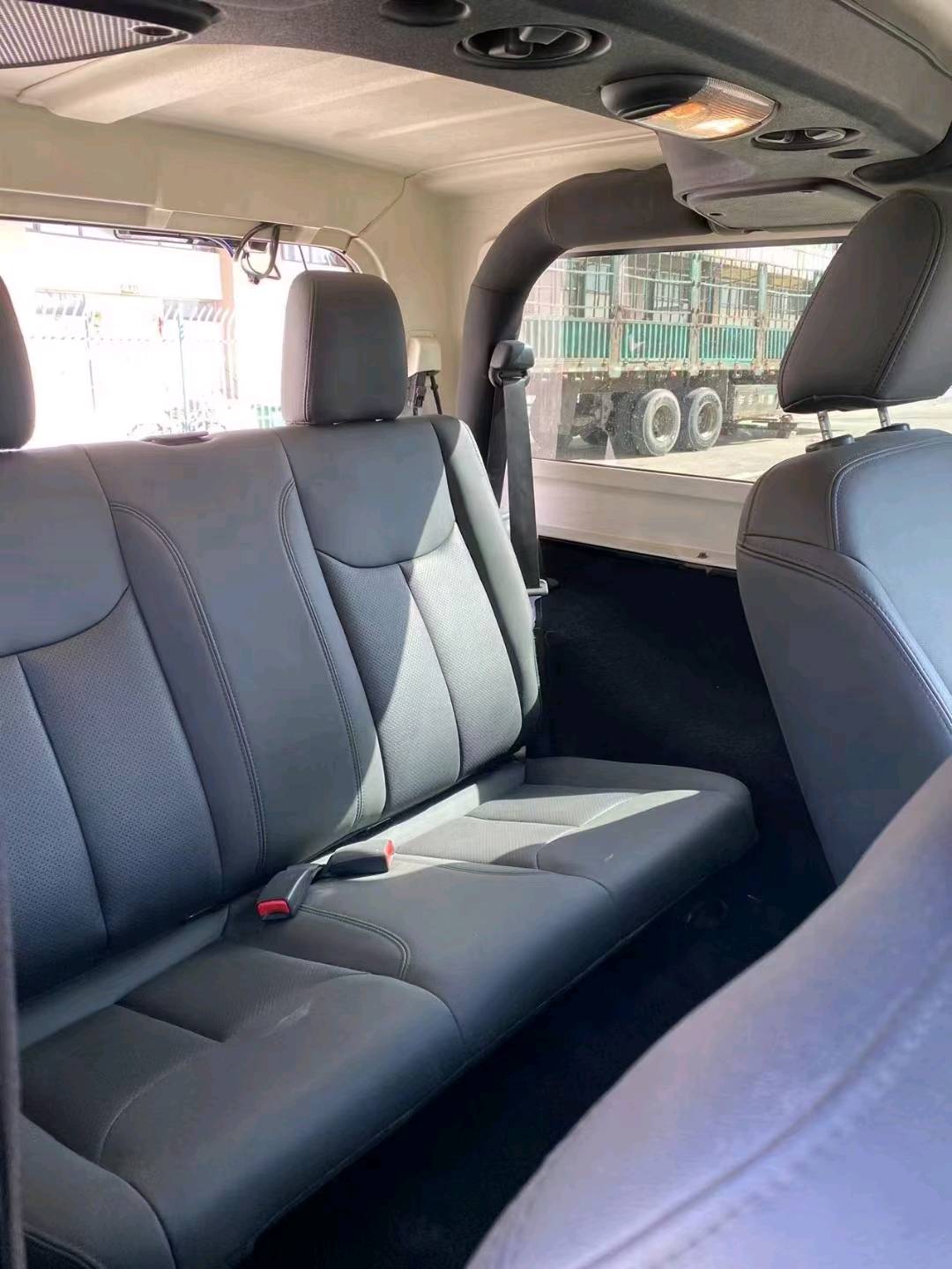 沈阳16年Jeep牧马人8