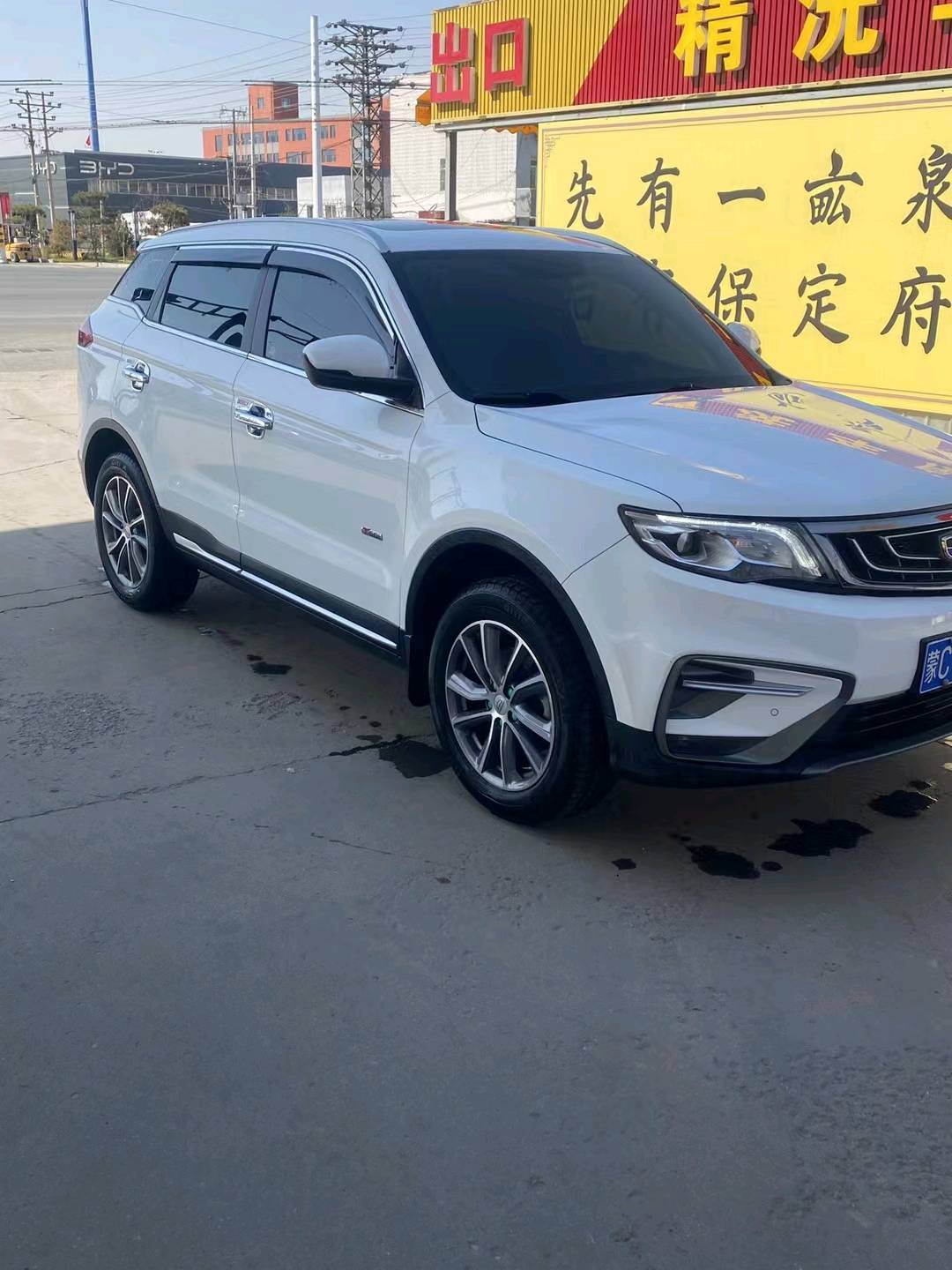 保定19年吉利博越2