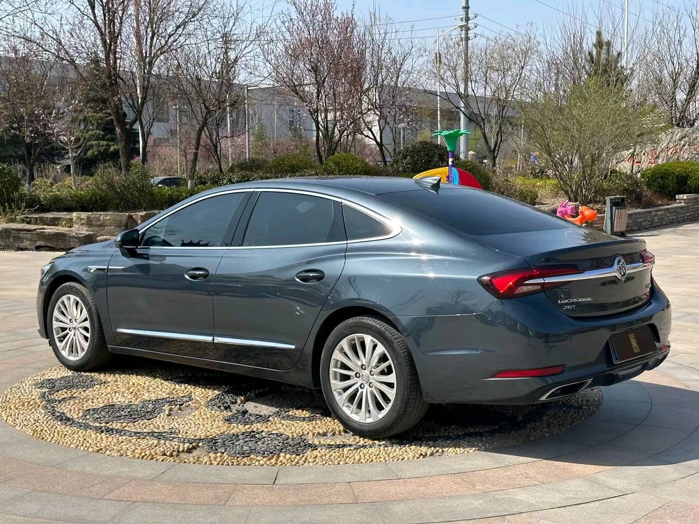 青岛19年别克君越4