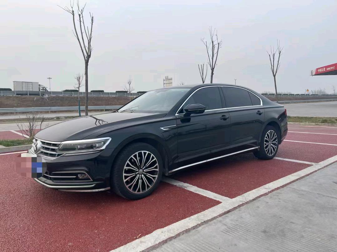 济南17年大众辉昂2