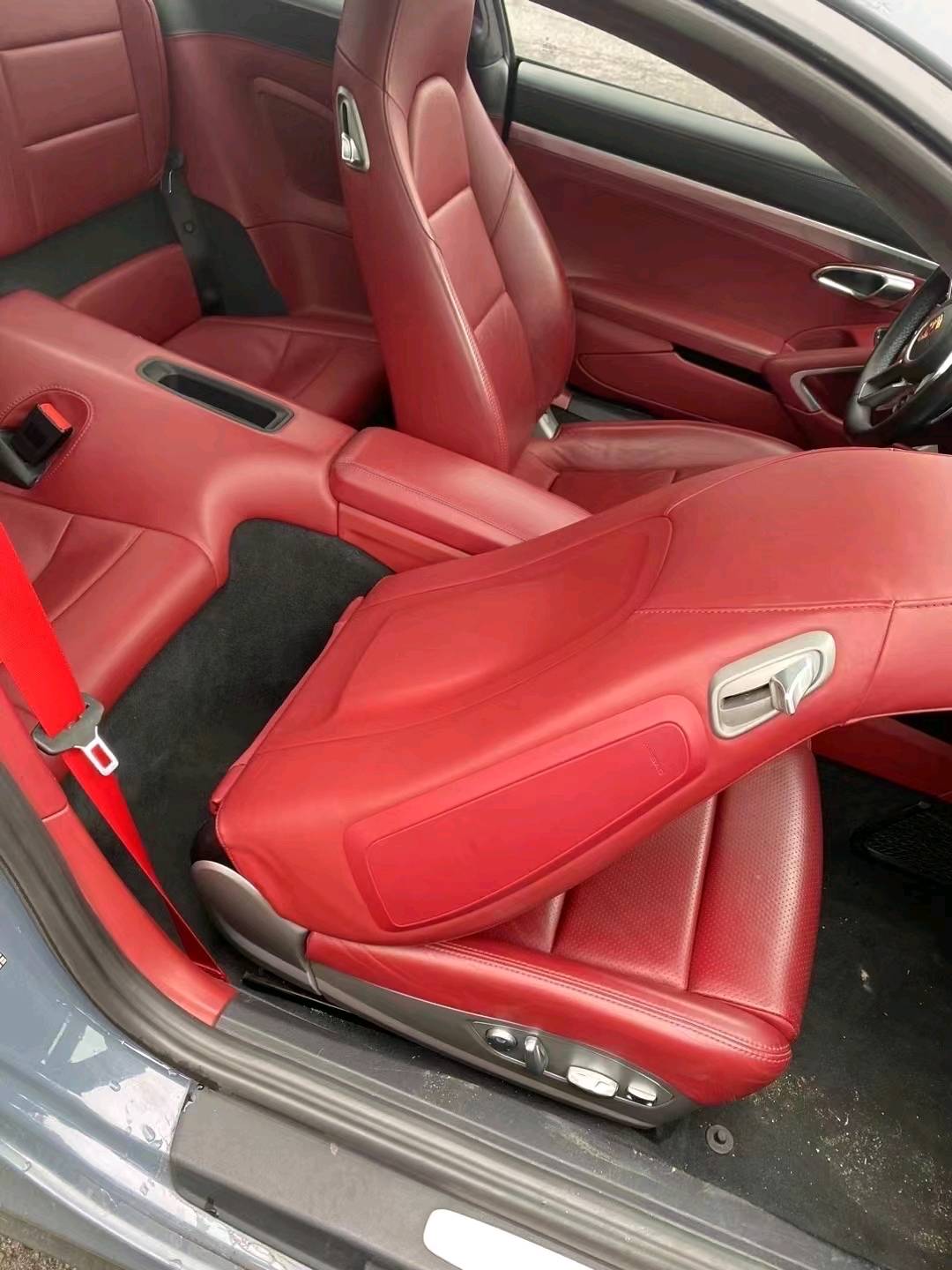 济宁17年保时捷卡雷拉 GT5