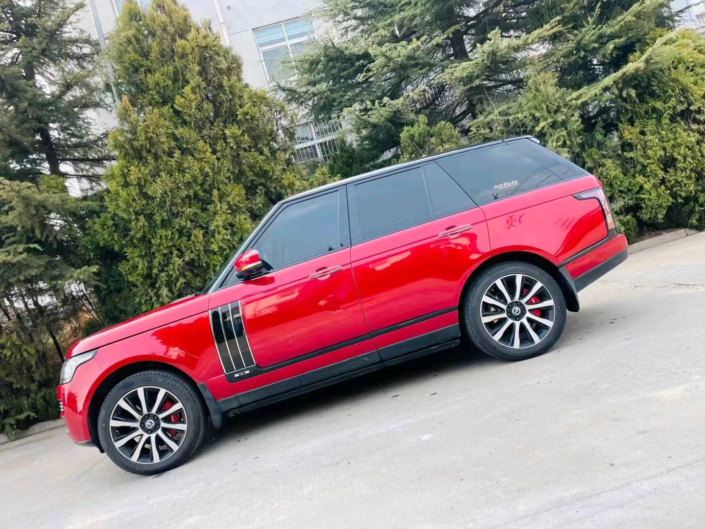 青岛14年路虎揽胜行政3