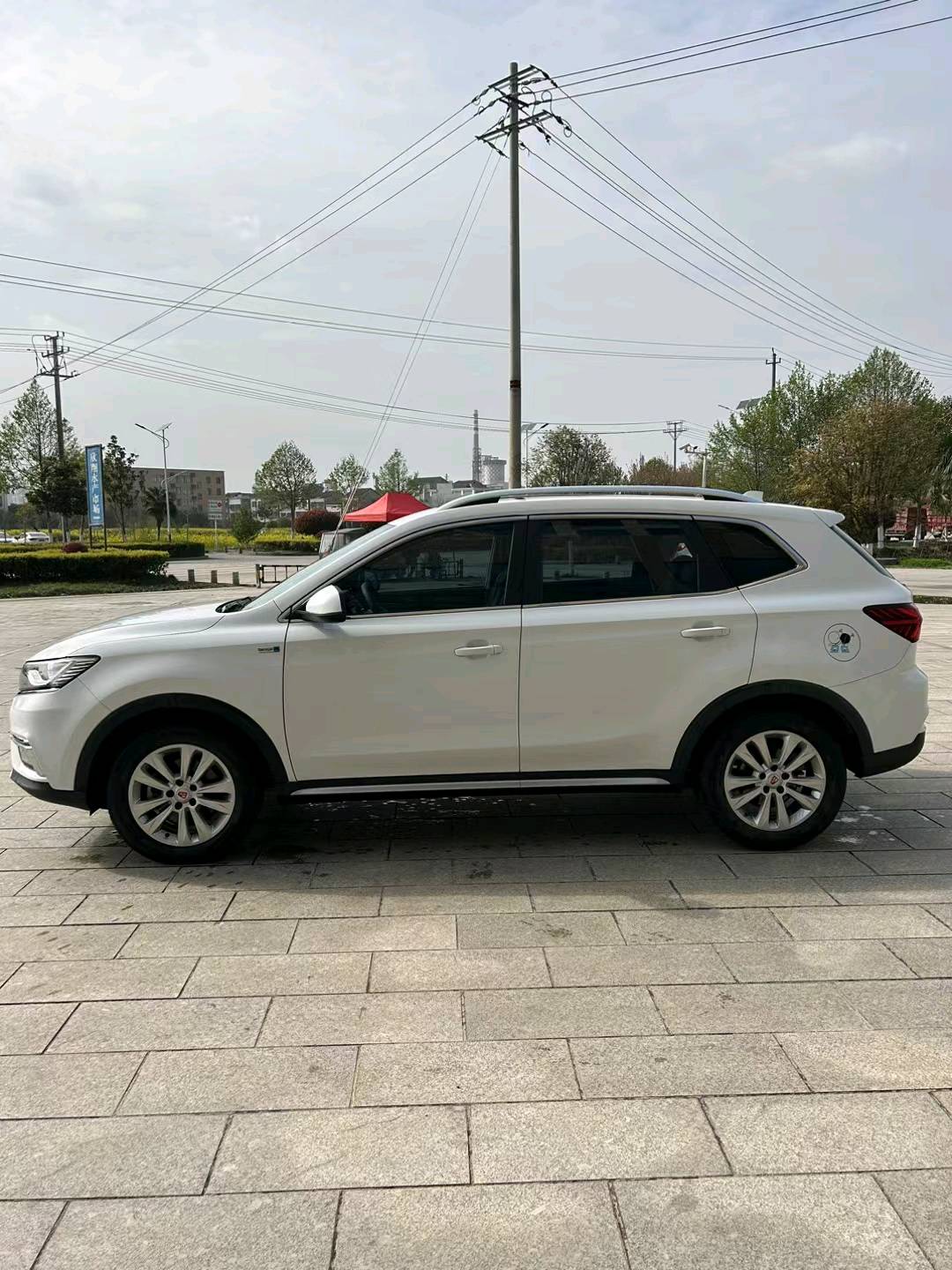 宜昌18年榮威RX55