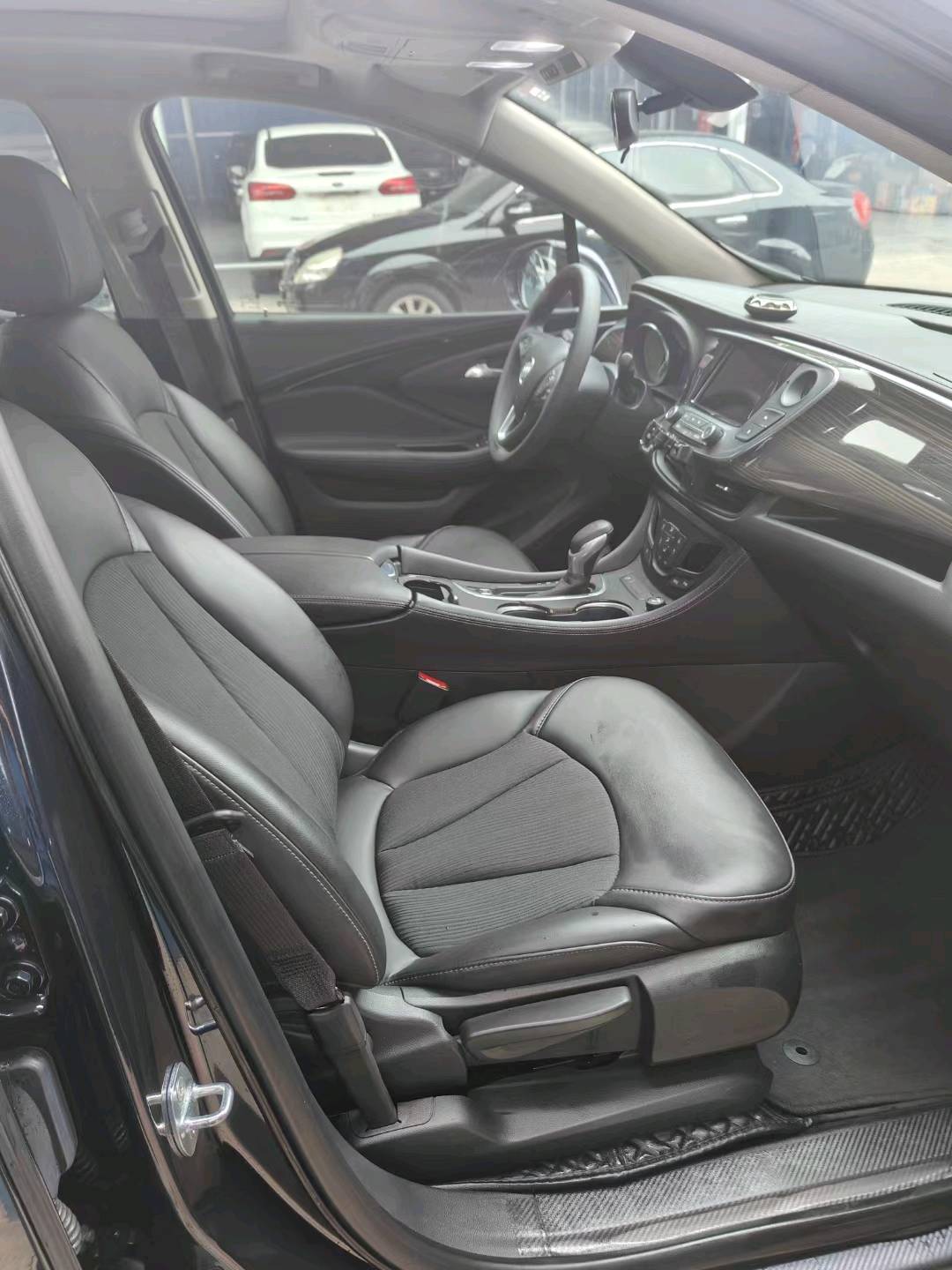 衡阳21年别克昂科威5