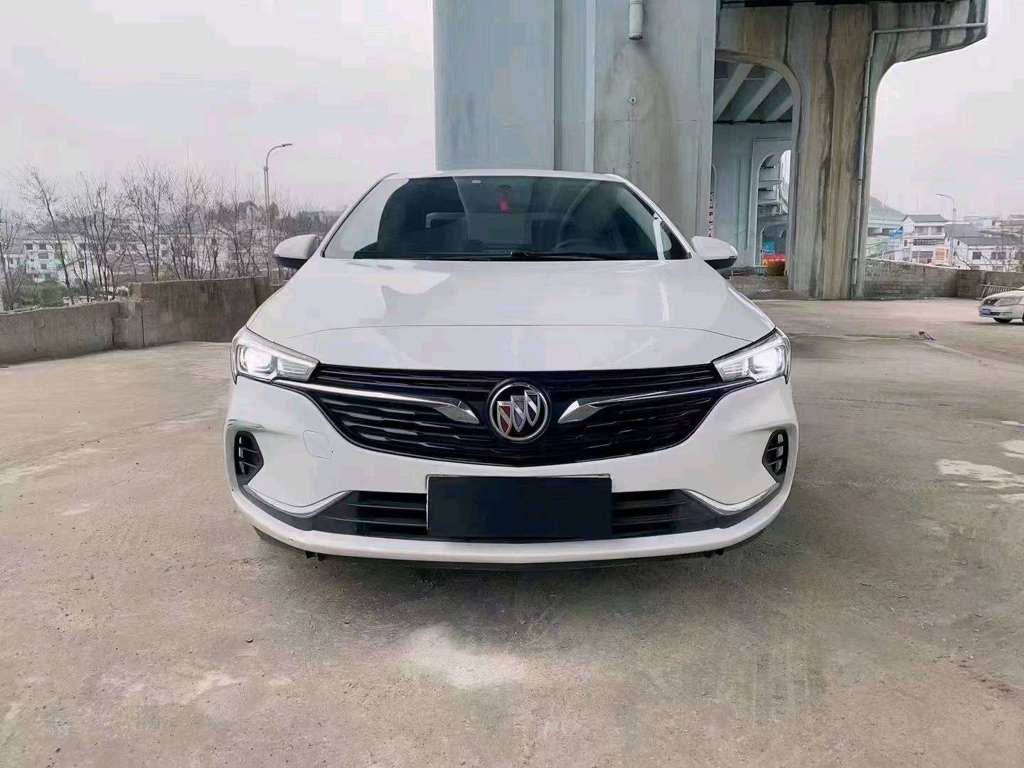 宜昌20年别克威朗1