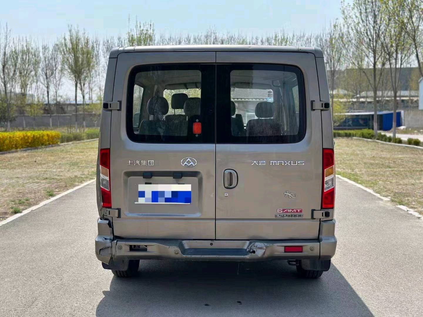 东营17年大通V808