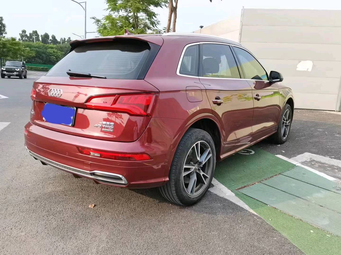 中山19年奥迪Q56