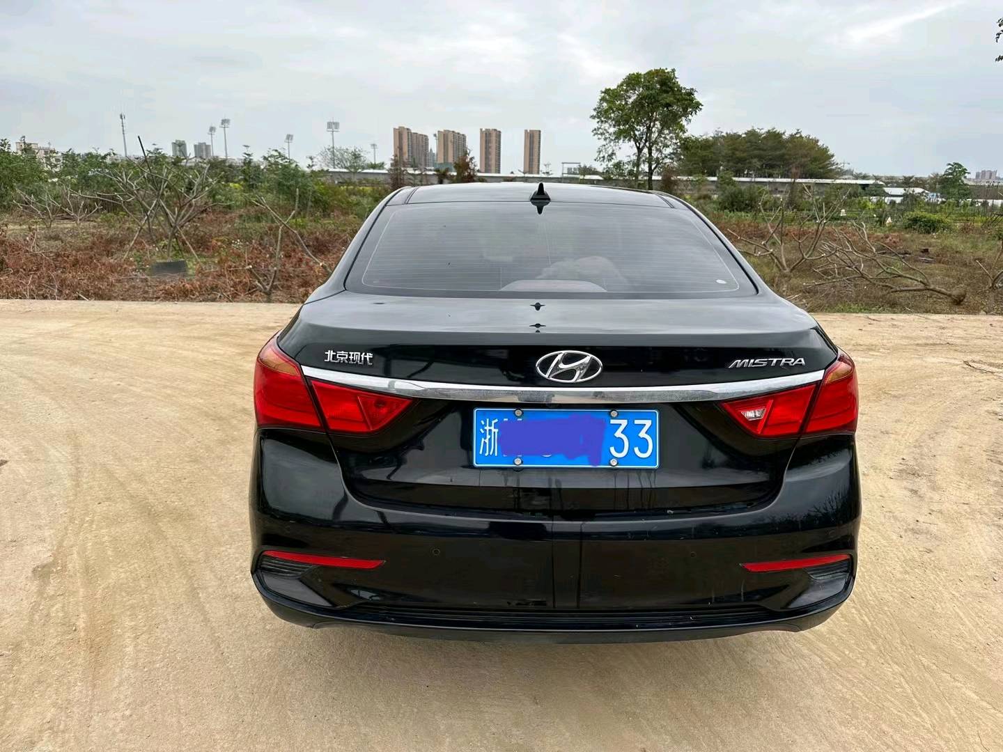 中山17年现代名图6