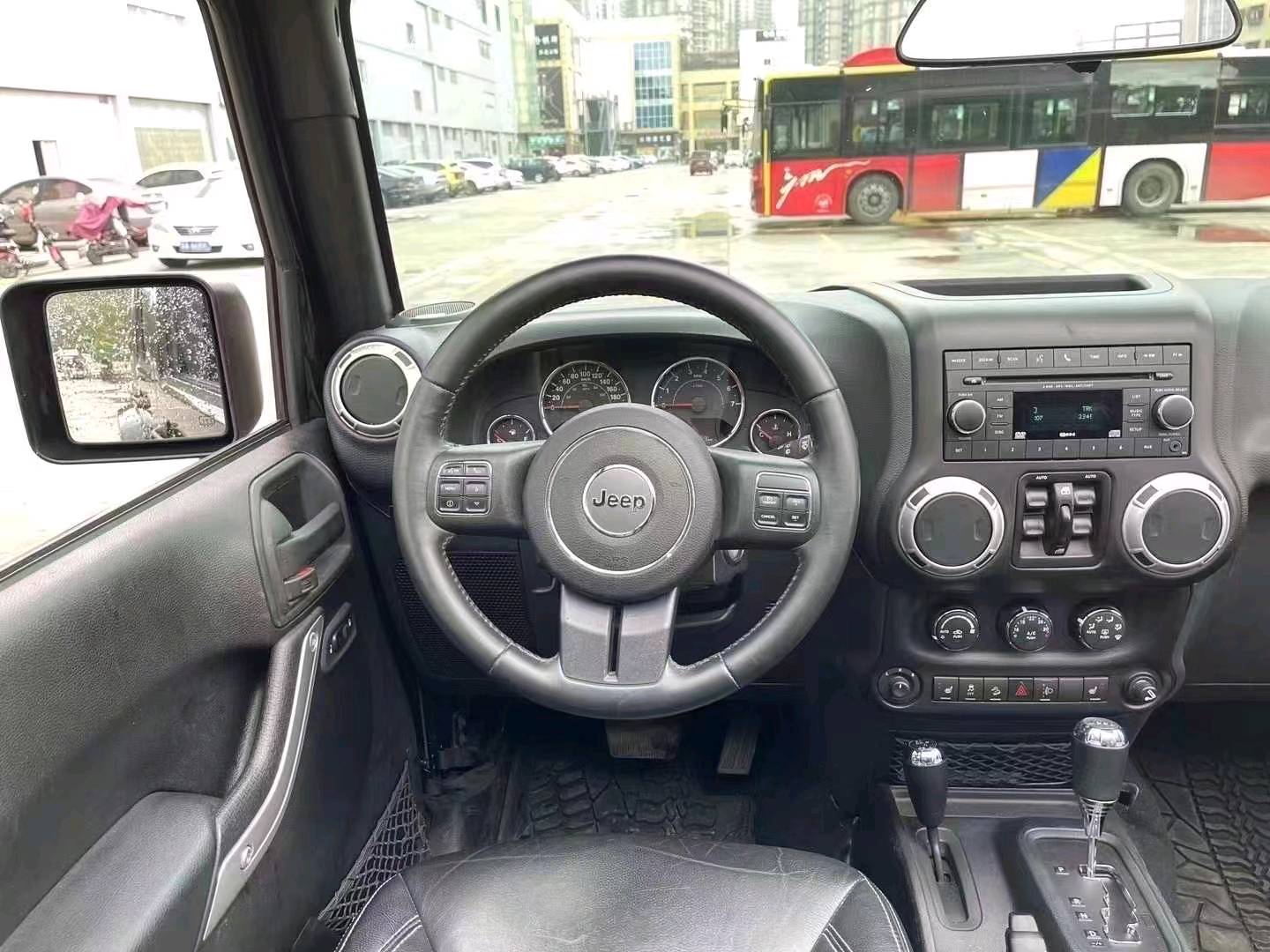 珠海17年Jeep牧马人4