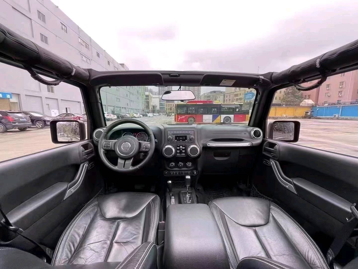 珠海17年Jeep牧马人8