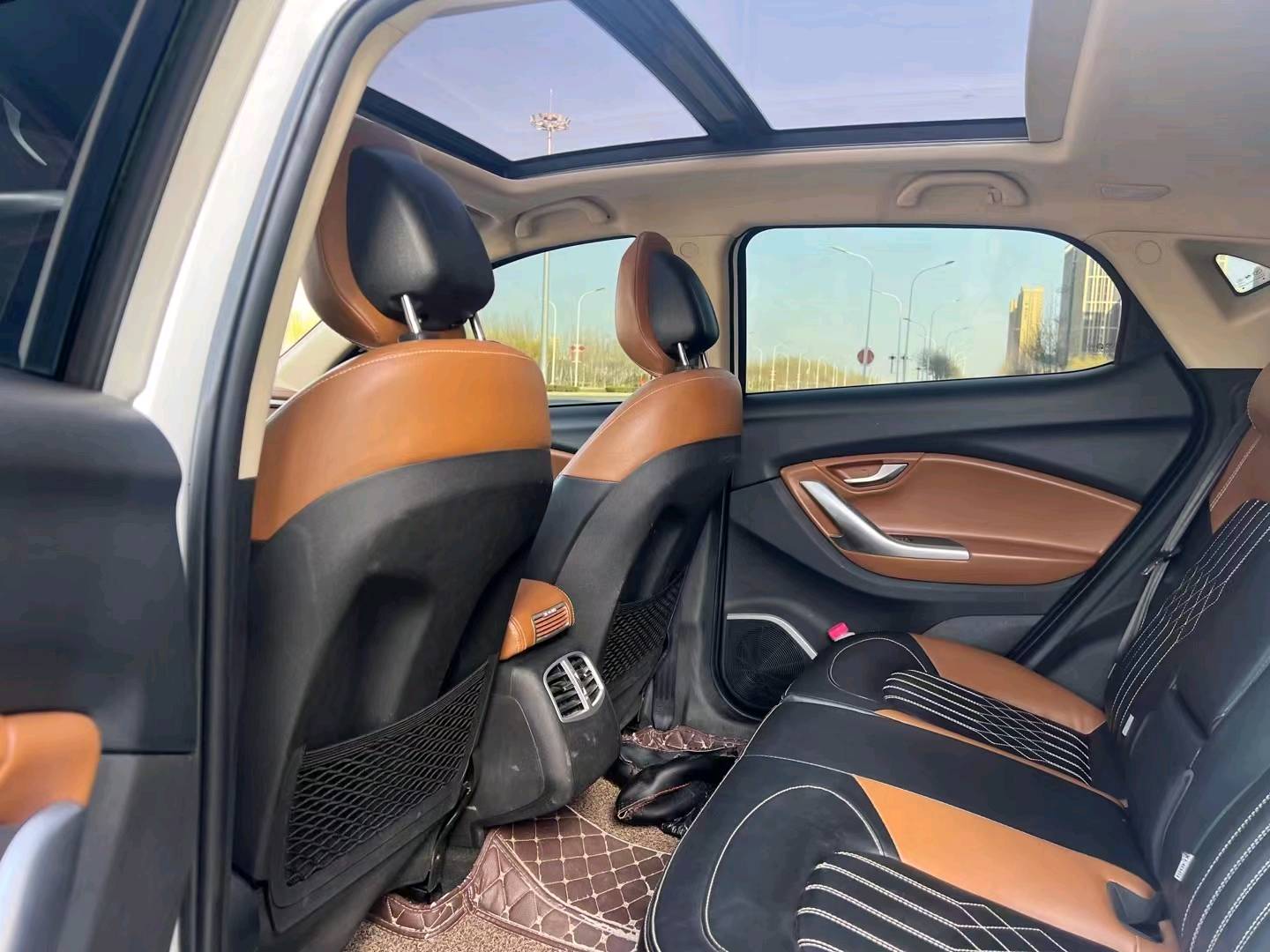 保定17年东南汽车DX76