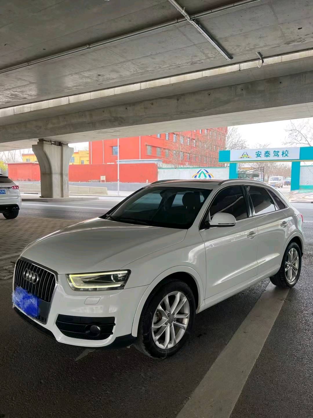 保定13年奥迪Q33