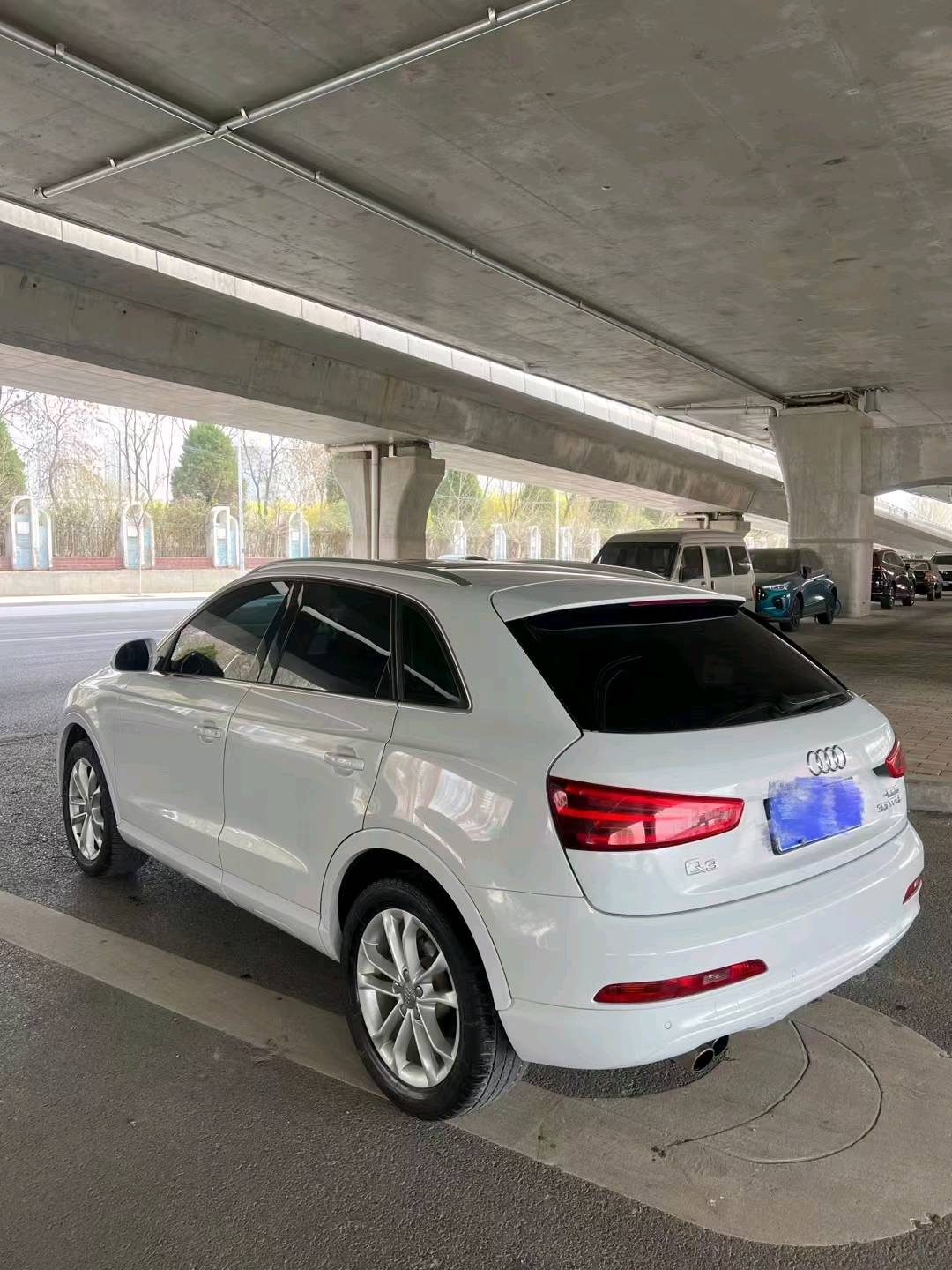 保定13年奥迪Q37