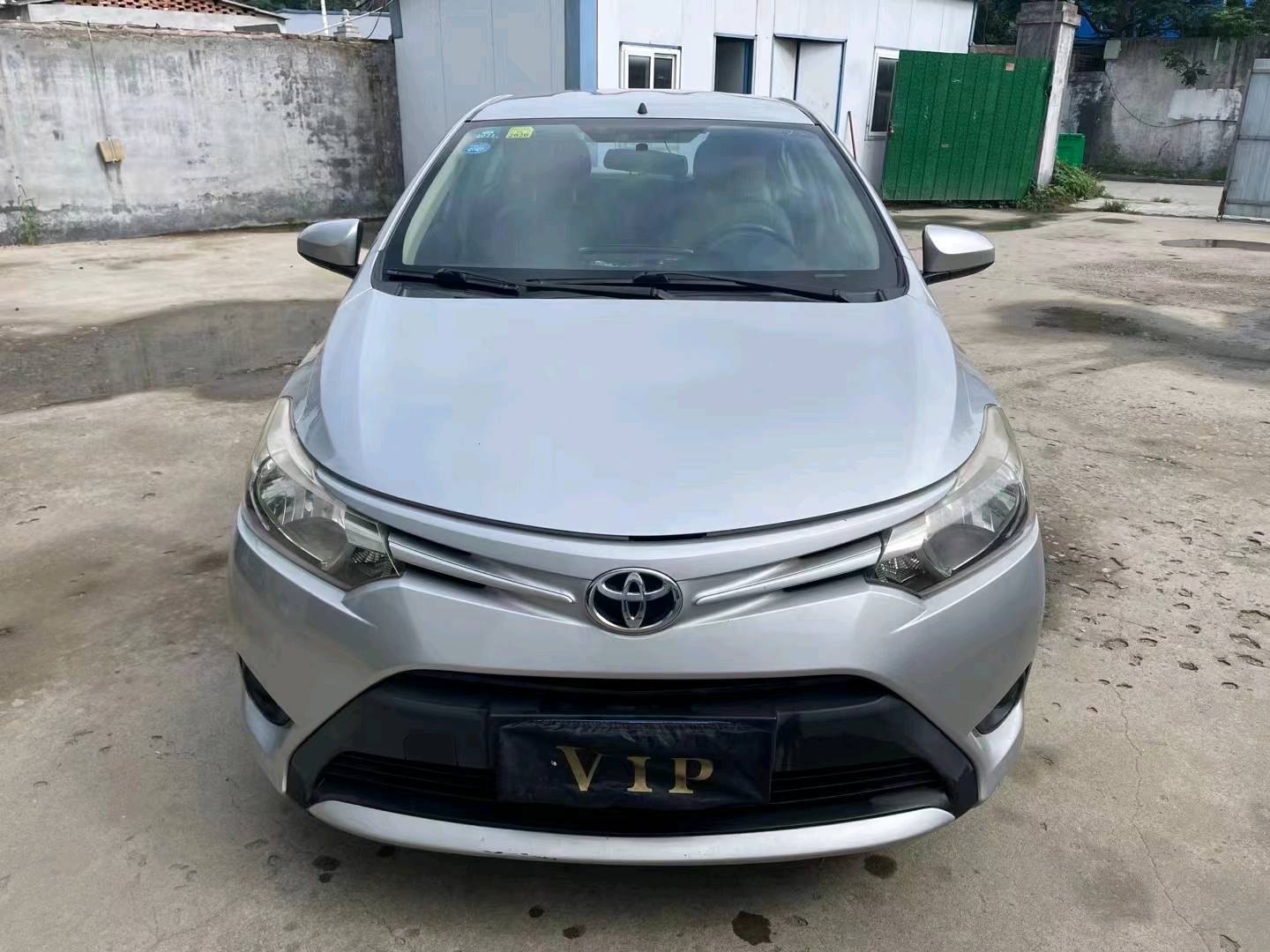 济宁14年丰田威驰1