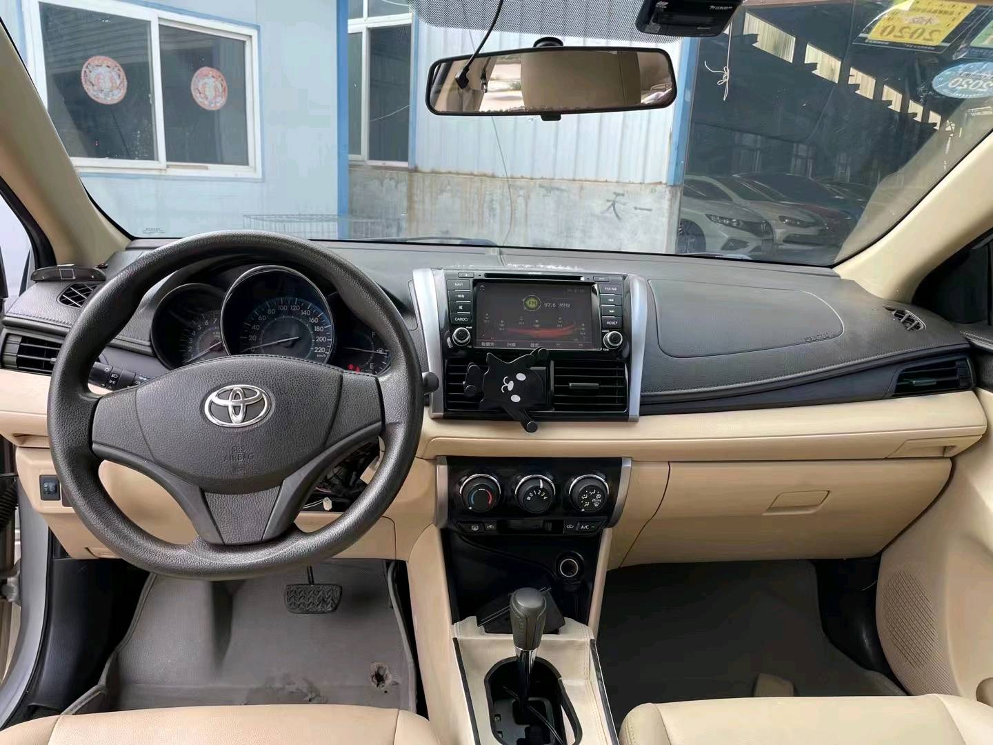 济宁14年丰田威驰4