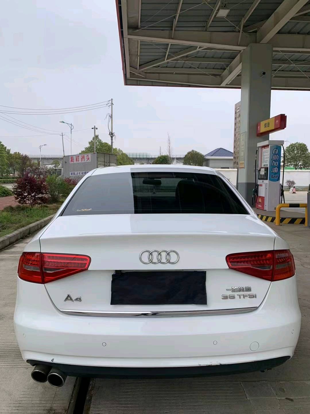 衡阳15年奥迪A4L9