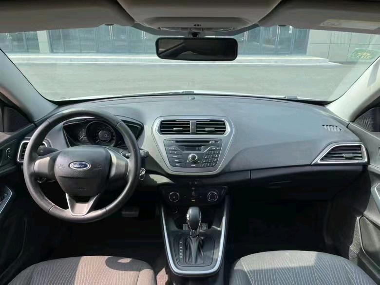 盐城20年福特福睿斯5