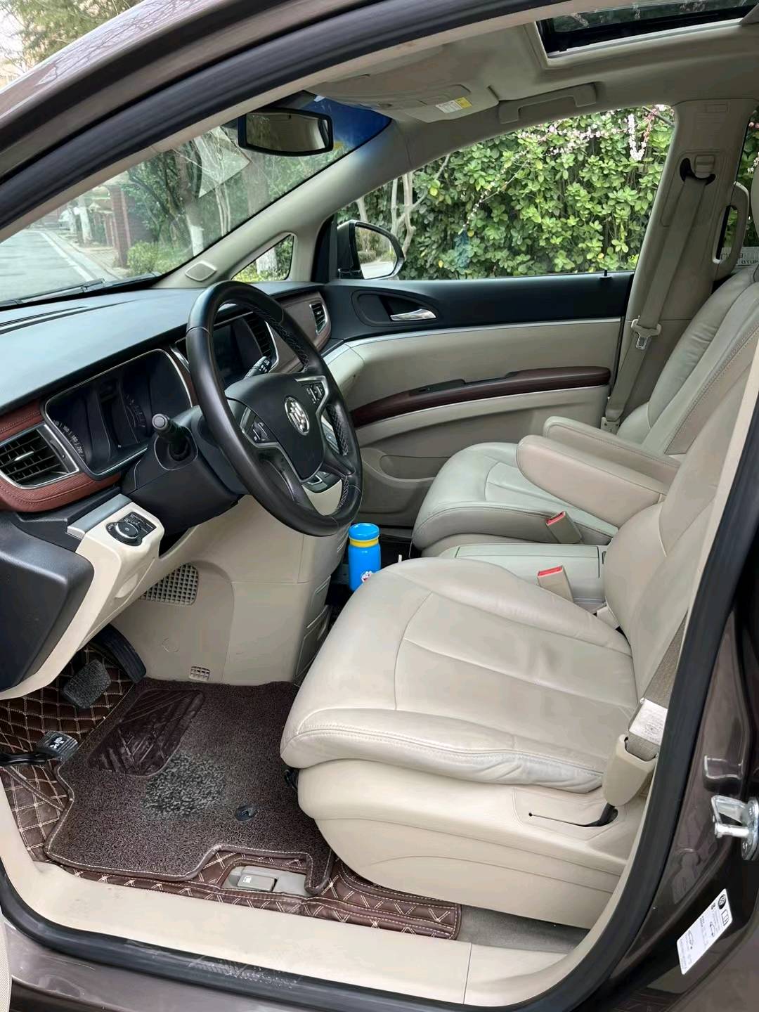 青岛19年别克GL84