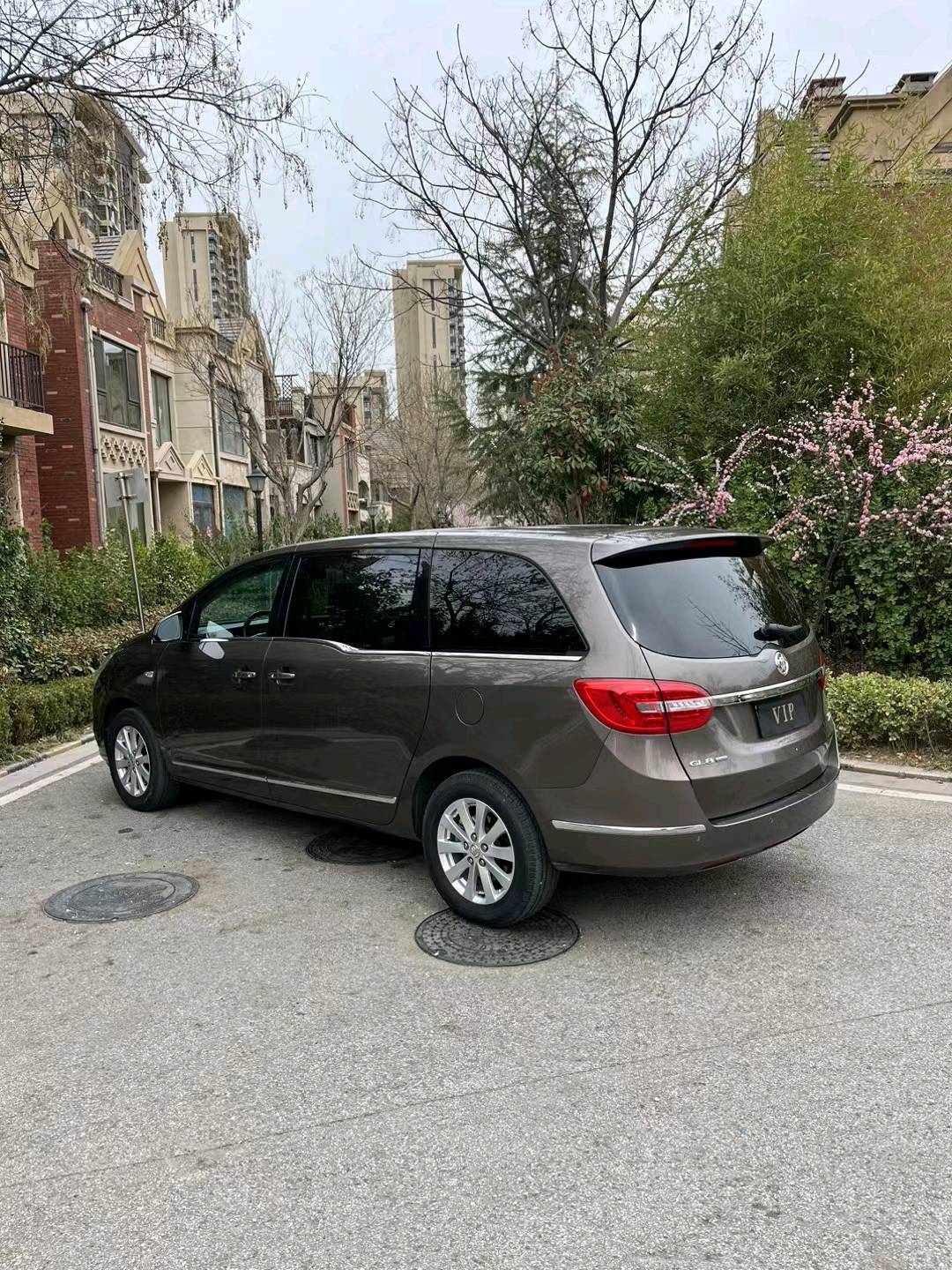 青岛19年别克GL88