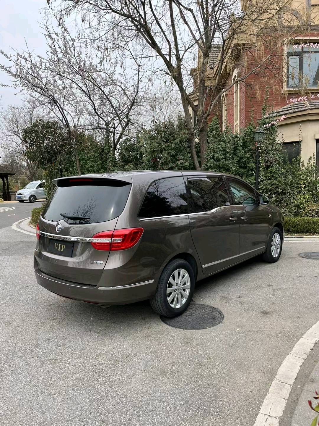 青岛19年别克GL87