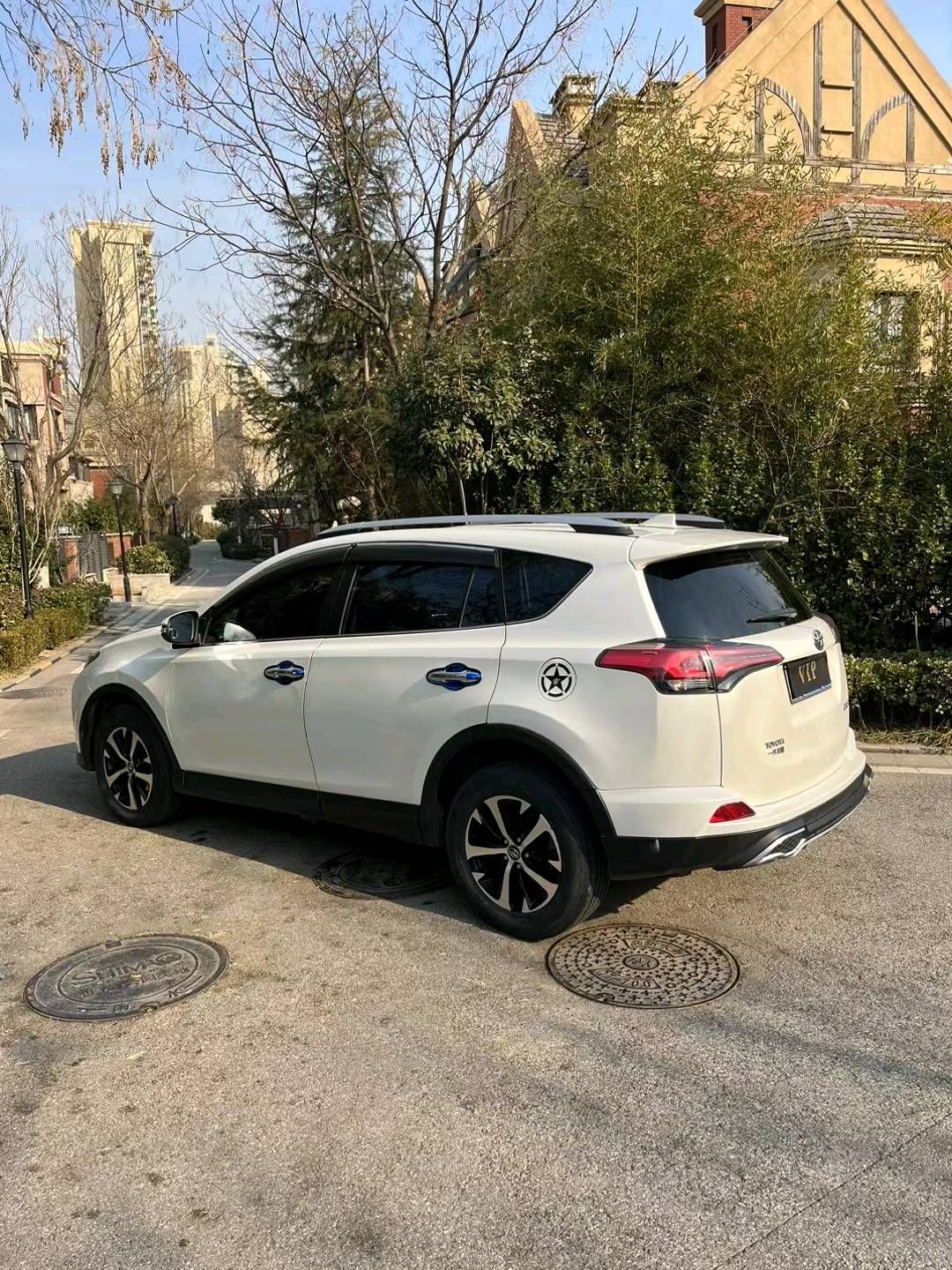 青岛19年丰田RAV4荣放8
