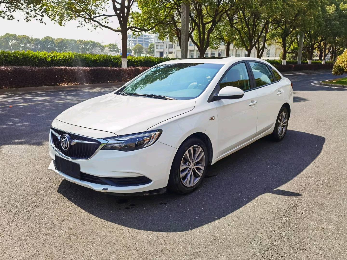 苏州18年别克英朗3