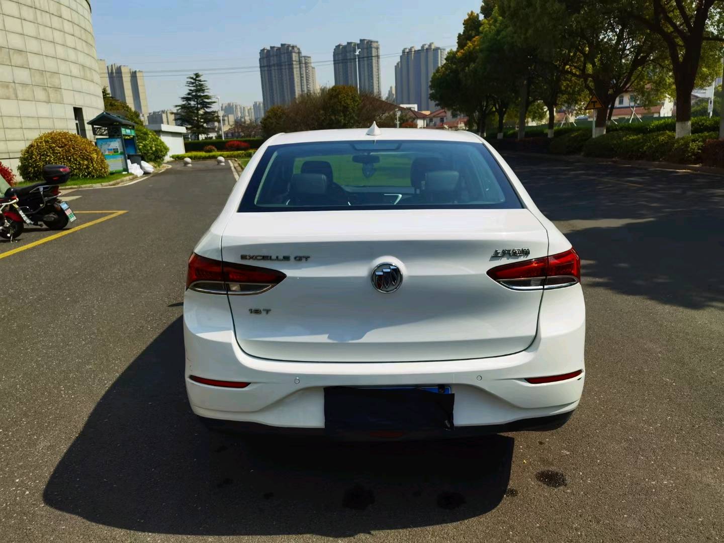 苏州18年别克英朗9