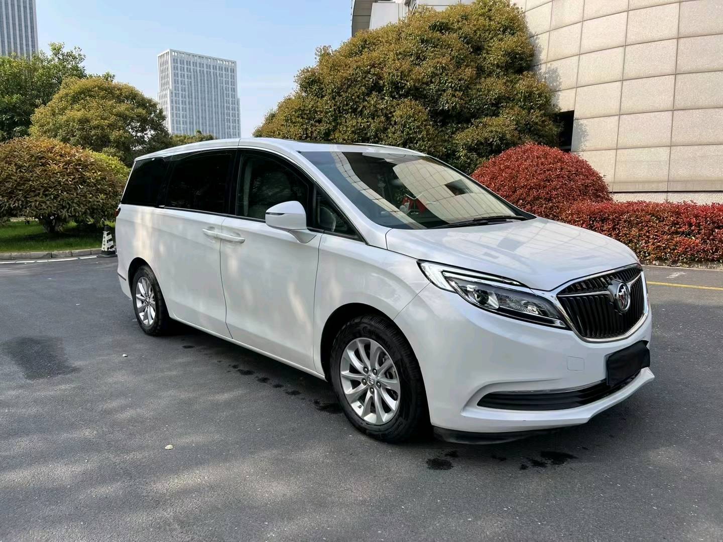 苏州19年别克GL82