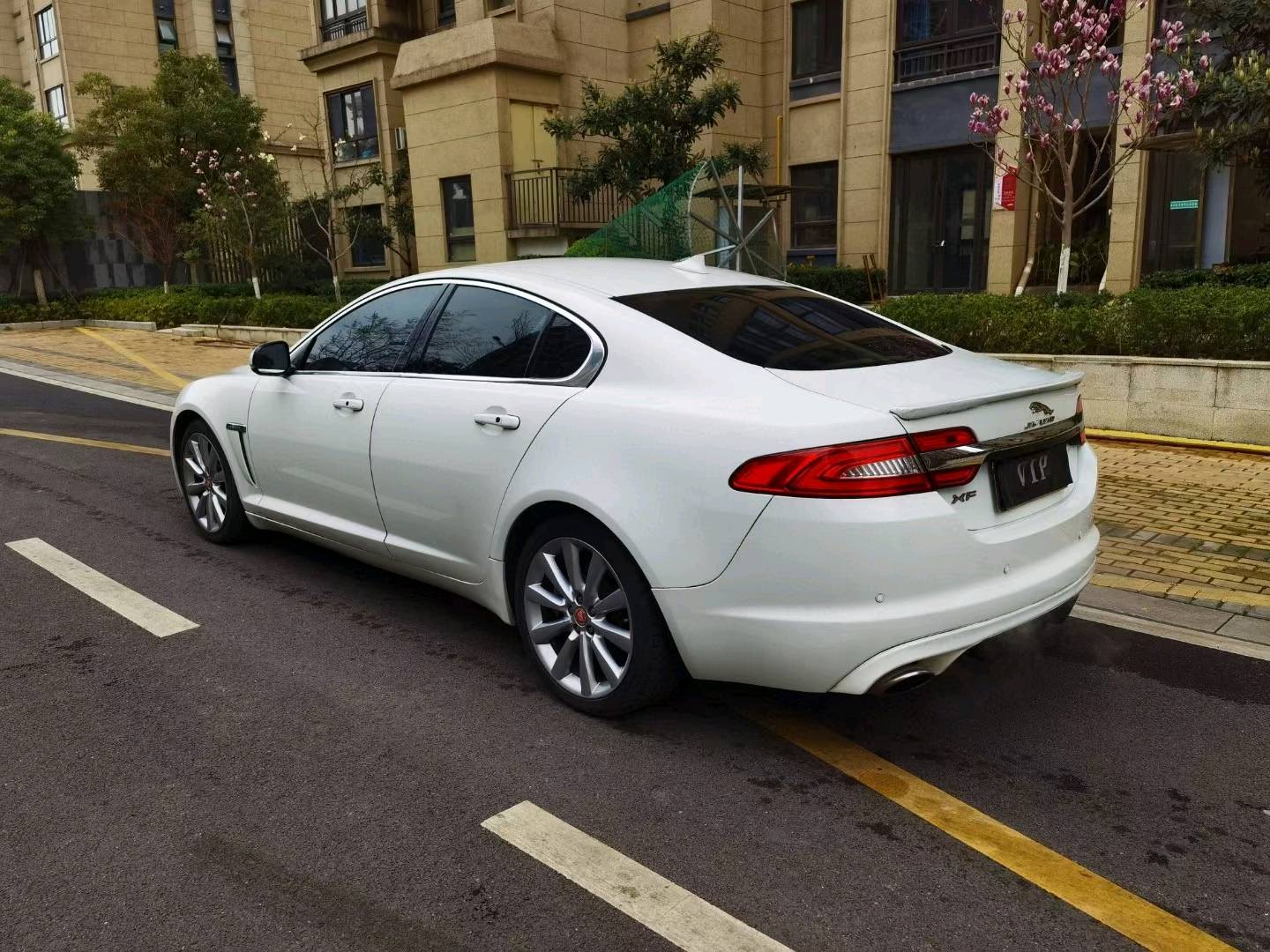 苏州15年捷豹XFL8