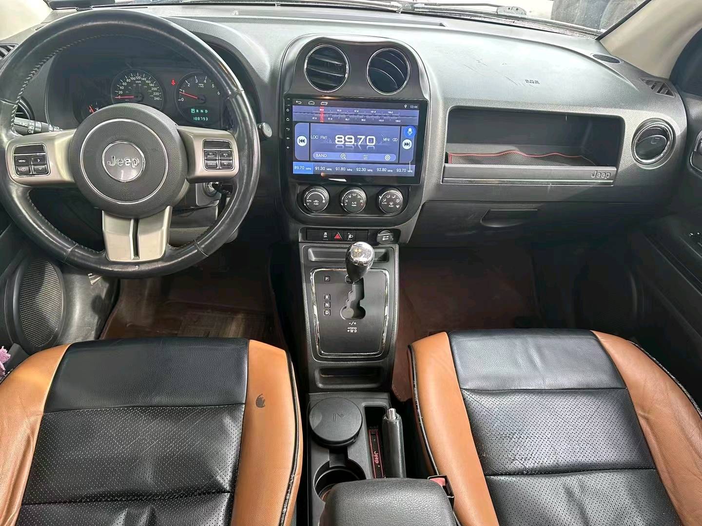 保定12年Jeep指南者5