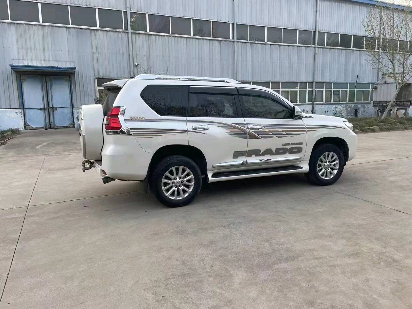 济南18年丰田普拉多7